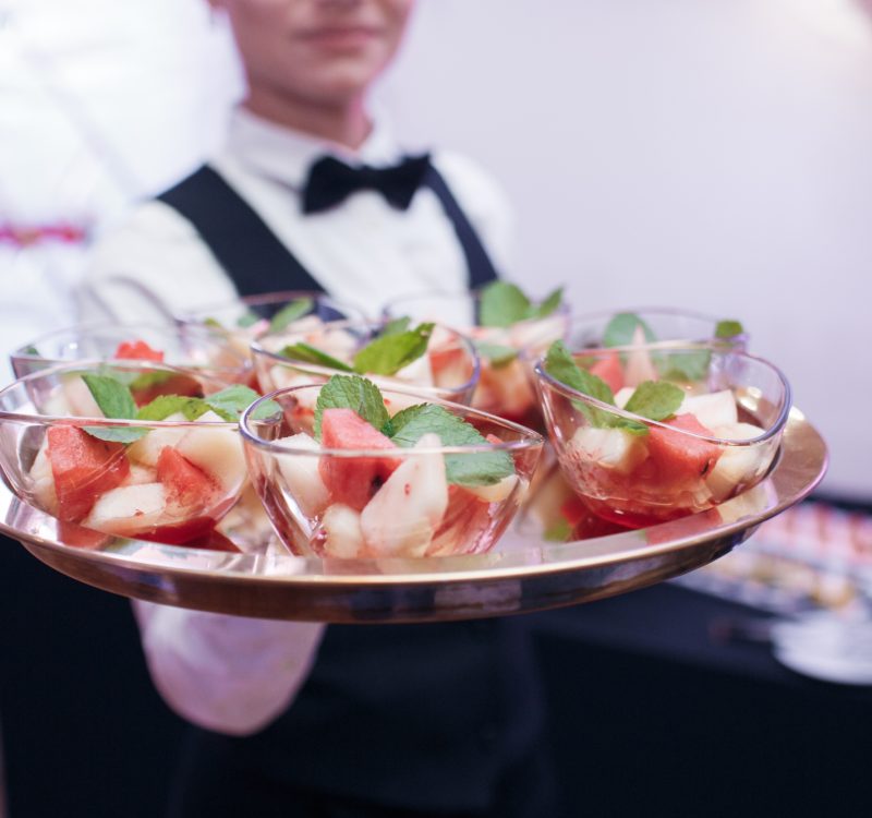 catering-waiter-with-canape